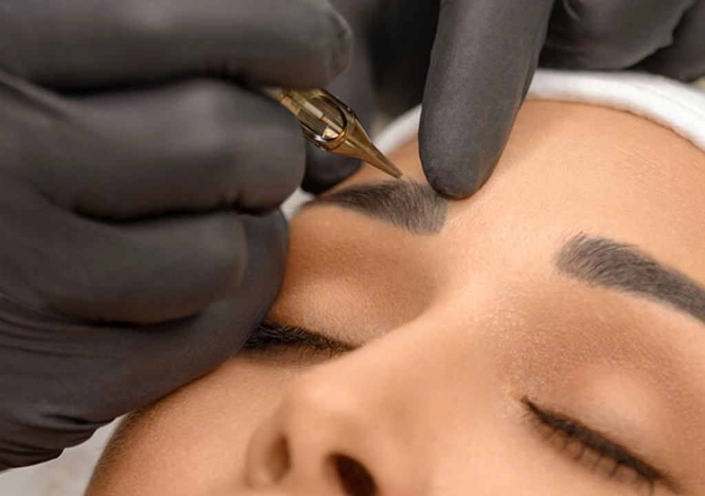 Micropigmentación vs Microblading | Cuál es mejor para formarte profesionalmente